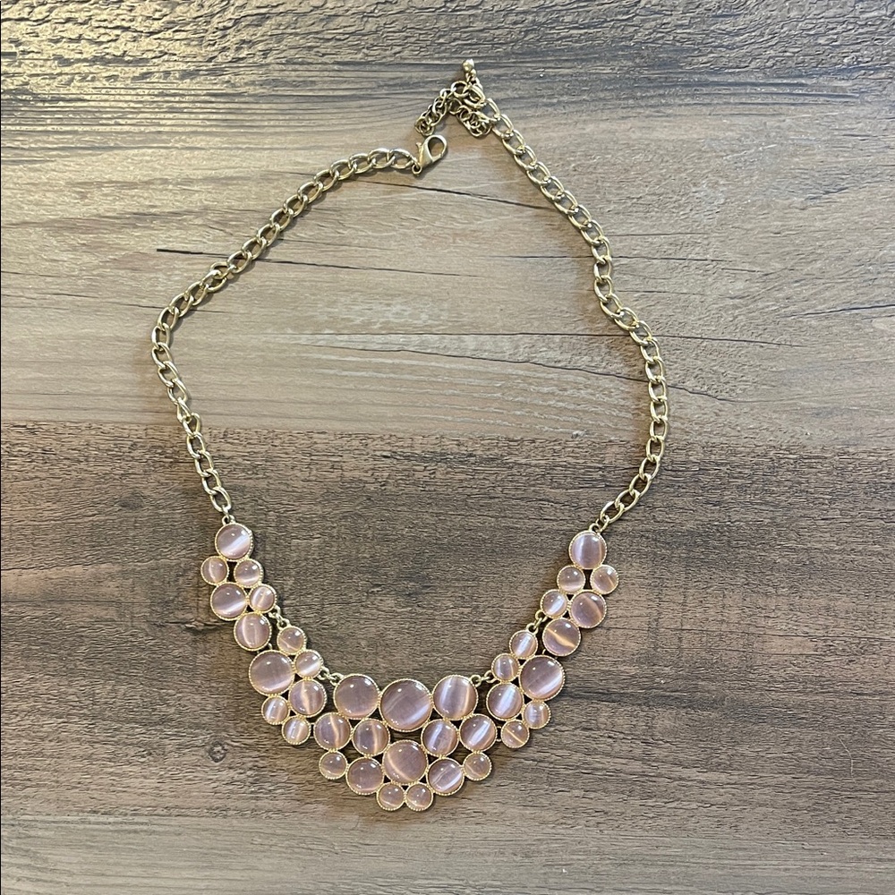 Elegant Gold and Pink Necklace